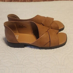 Frye & Co. Tulia Sandals: Size 8.5: Slip On Woven Shoe